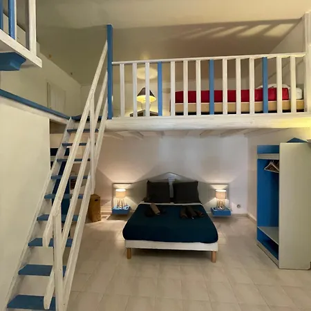 Le Golfe Bleu Apartment